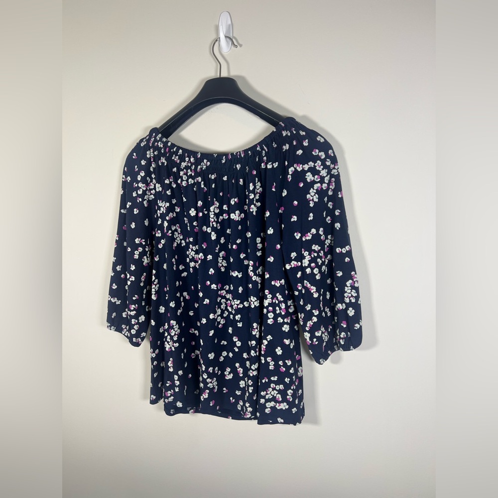J JILL Convertible Shoulder Smocked Neck Top Blouse Navy Floral Size Large - Picture 7 of 8